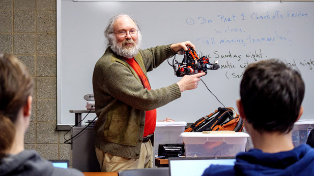 David Mutchler teaches a group of students.